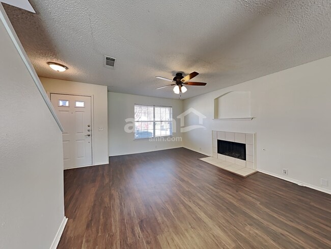 Building Photo - 2328 Tisbury Way