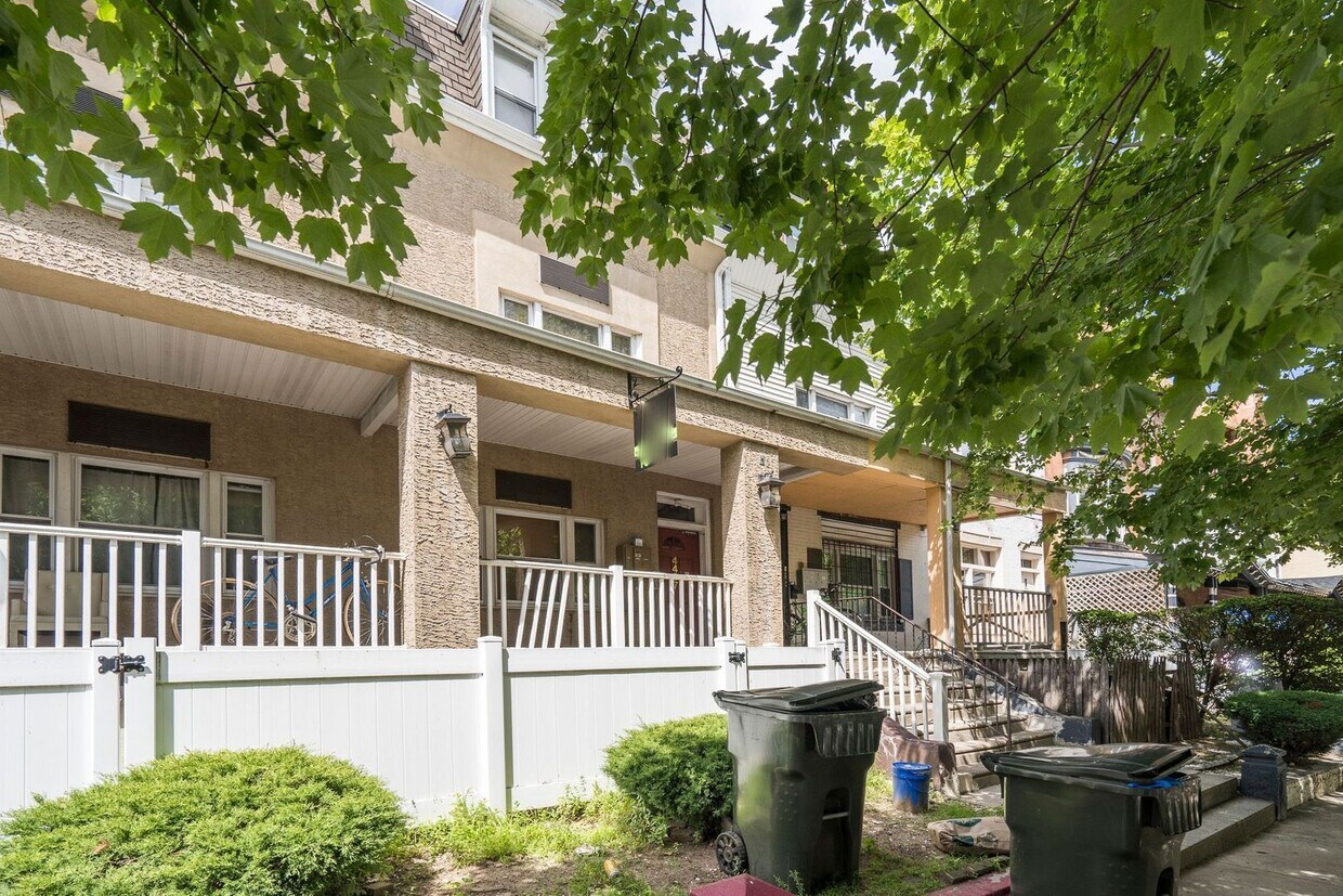 Foto principal - Amazing 1BR/1BA Apartment in University Ci...