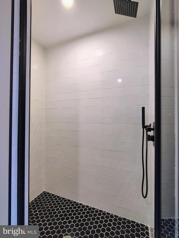 Foto del edificio - 230 S Market St