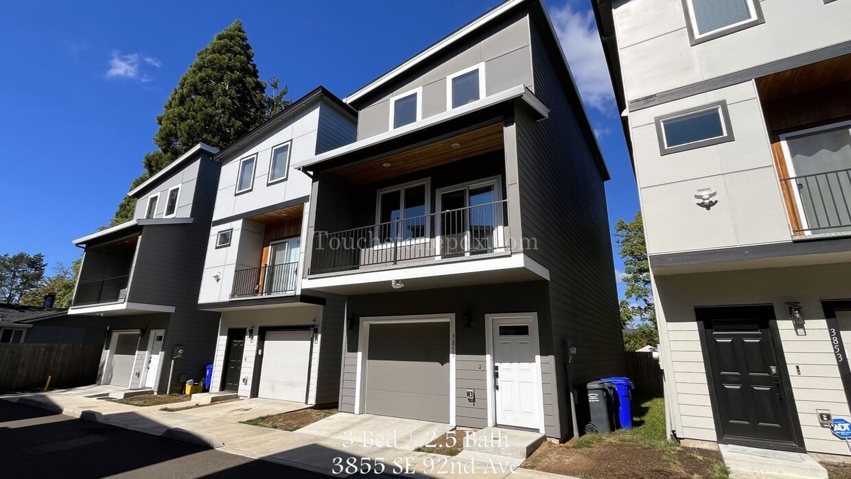 Modern 3-Bedroom Home! - Modern 3-Bedroom Home!