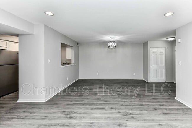 Building Photo - 5844 Orchard Hill Ct