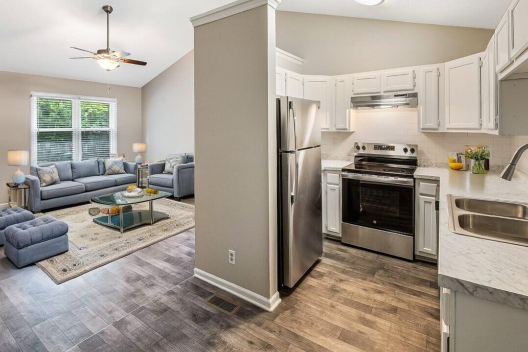 Primary Photo - Jamestown Manor Apartments