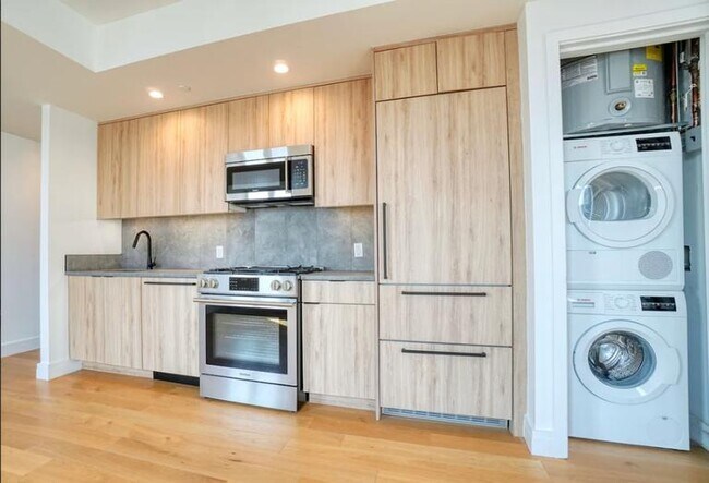 Foto del edificio - 1 bedroom in LONG ISLAND CITY NY 11101