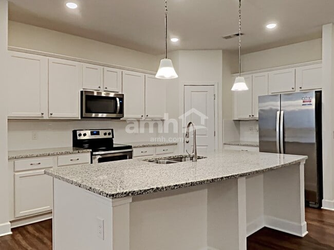 Foto del edificio - 5075 Trailwater Dr