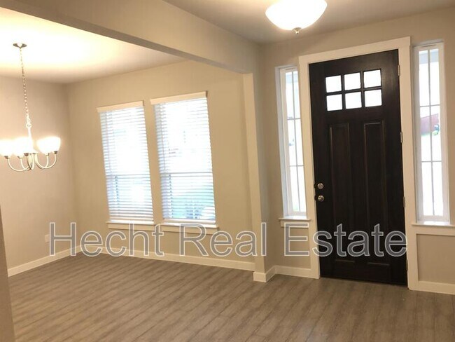 Foto del edificio - 212 Wild Sage Ln