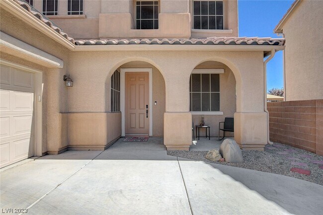 Building Photo - 6640 Sea Swallow St