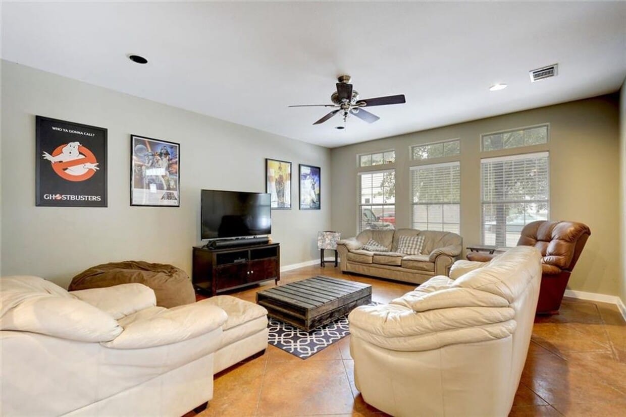 Foto principal - 4500 Avenue C