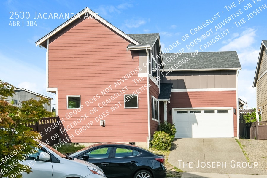 Building Photo - 2530 Jacaranda Ave