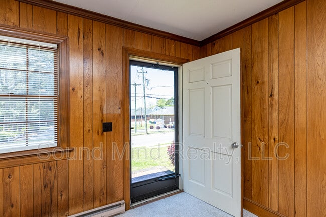 Foto del edificio - 207 S Alston St