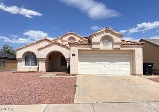 Building Photo - 837 Brahma Ln