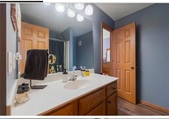 Foto del edificio - 7382 Timber Crest Dr S