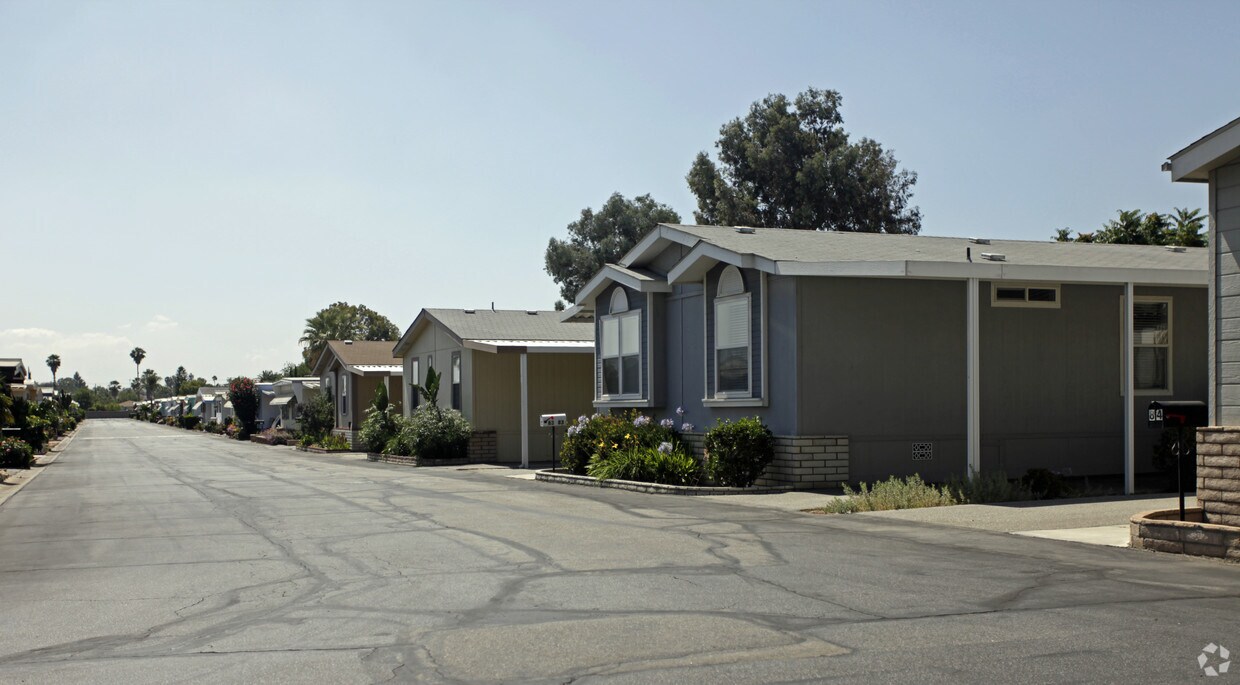 Building Photo - Rancho Rialto