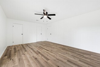 Building Photo - 15231 Silverman St