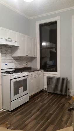 Building Photo - 1578 Dekalb Ave