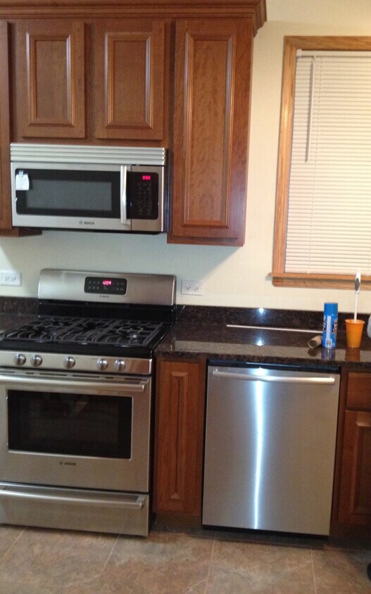 Foto principal - 8615 S Colfax Ave