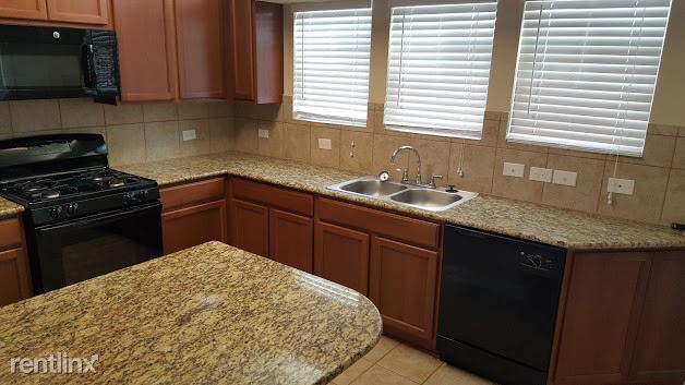 Building Photo - 3 br, 2 bath House - 320 Perry St Main Hou...