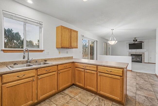 Building Photo - 4528 W 63rd Dr