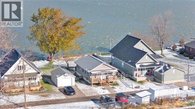 Photo du bâtiment - 15970 Couture Beach Rd