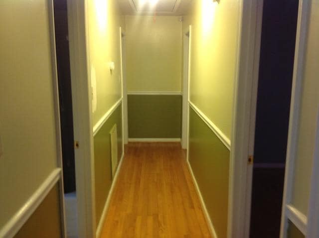 Building Photo - 400 Crestview Dr