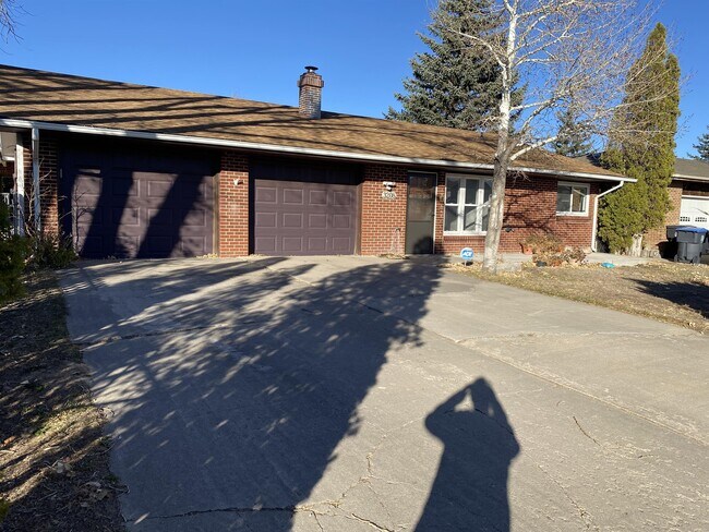 Building Photo - 3208 Bevans St