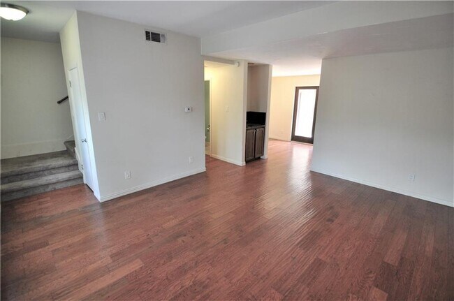 Building Photo - 3601 Las Colinas Dr