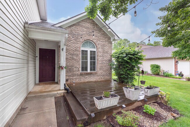 Building Photo - 6025 Woodmill Dr