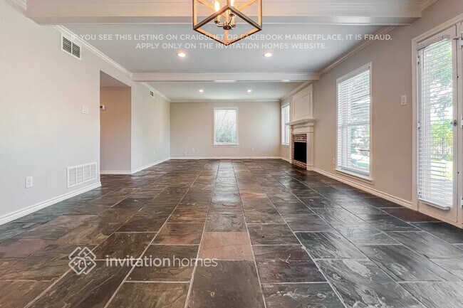 Foto del edificio - 404 Columbia Dr