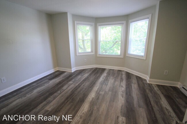 Building Photo - 3 br, 1 bath House - 2613 S. 71st St.