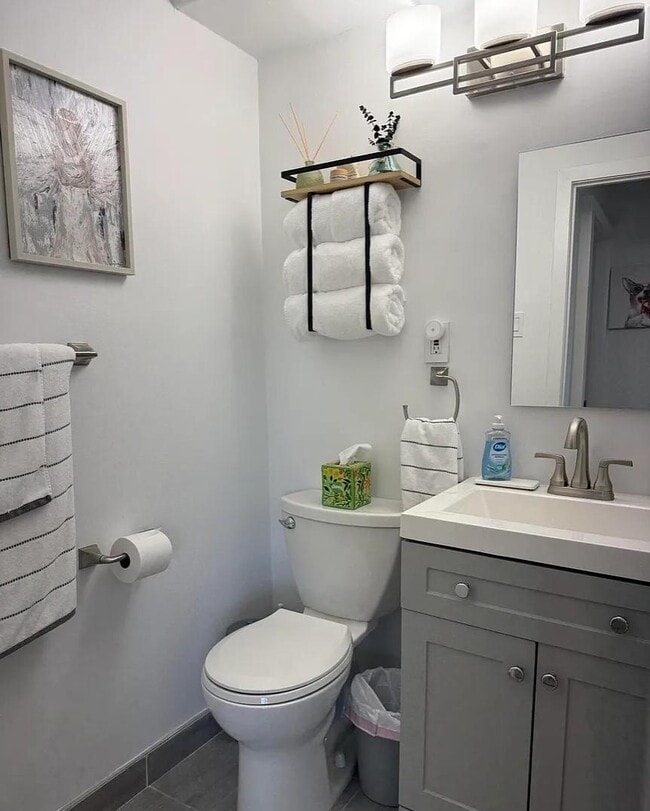 Photo - 1000 Clove Rd Apartment