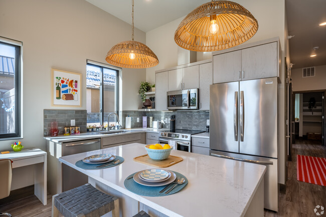 Kitchen - Candy Loft Apartments