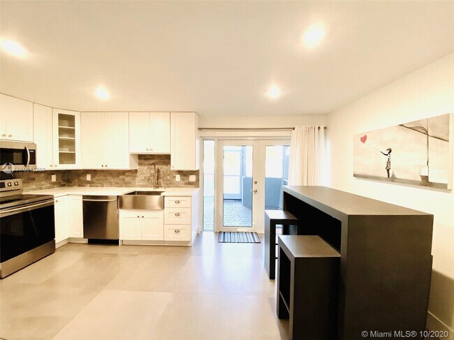 Foto del edificio - 1421 NW 122nd Terrace