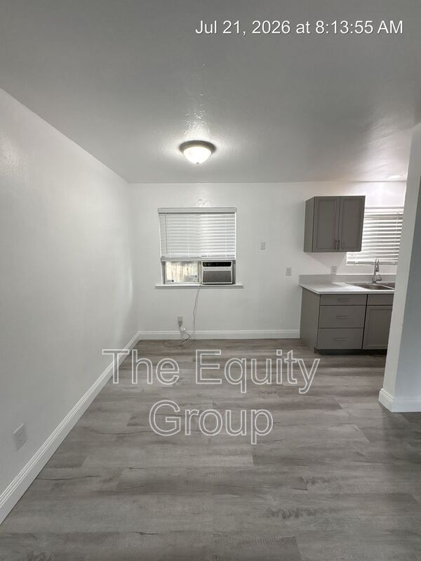 Foto del edificio - 315 NE 3rd Ave