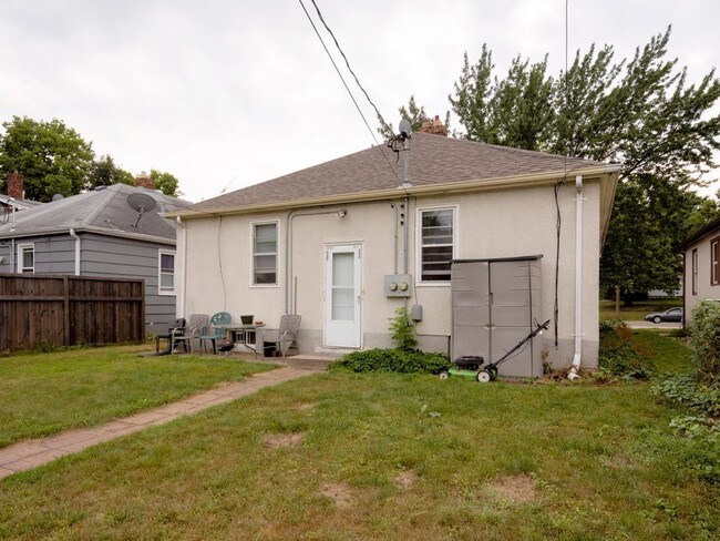 Building Photo - 4541 Minnehaha Ave