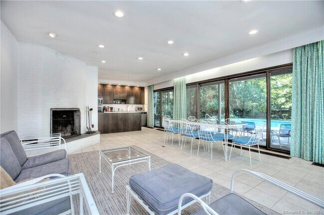 Building Photo - 212 Bayberry Ln