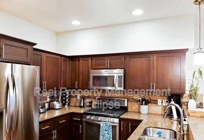 Building Photo - 2115 201st Pl SE