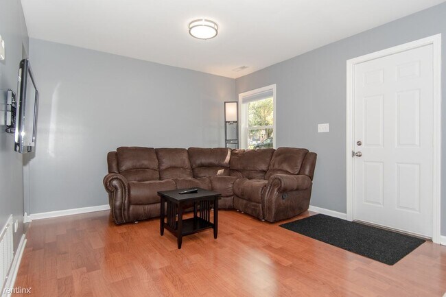 Building Photo - 1 br, 1 bath House - 127 Jessie St