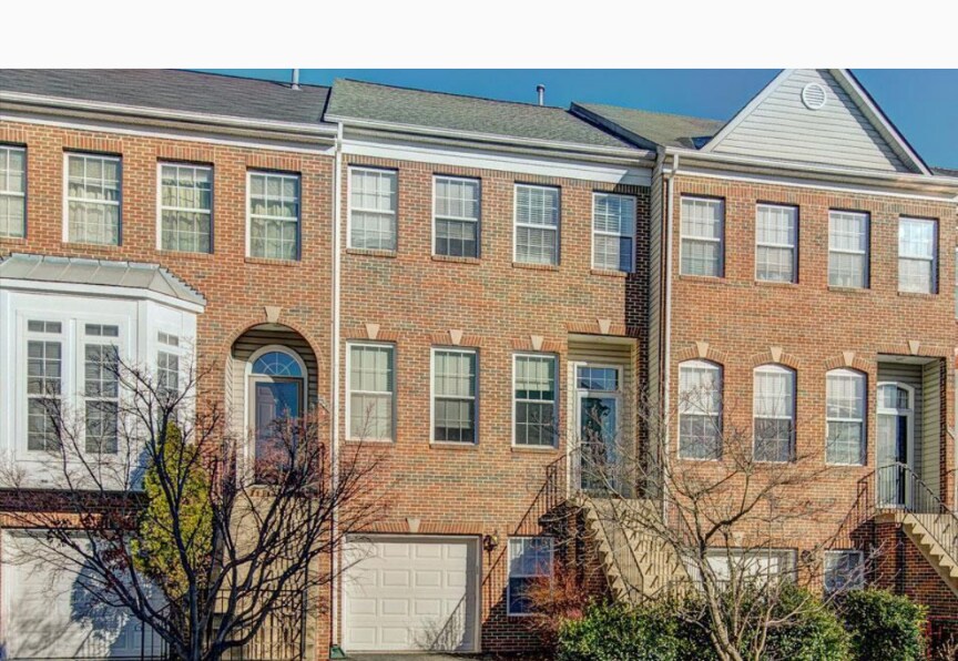 Primary Photo - 2534 James Madison Cir