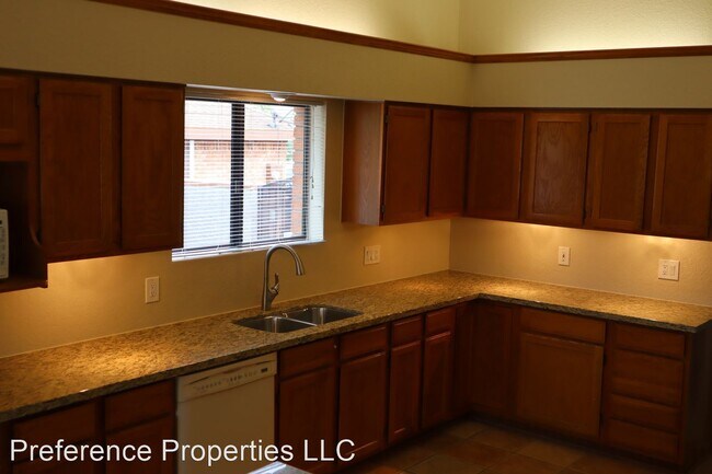 Building Photo - 3 br, 2 bath House - 2606 S Player Avenue