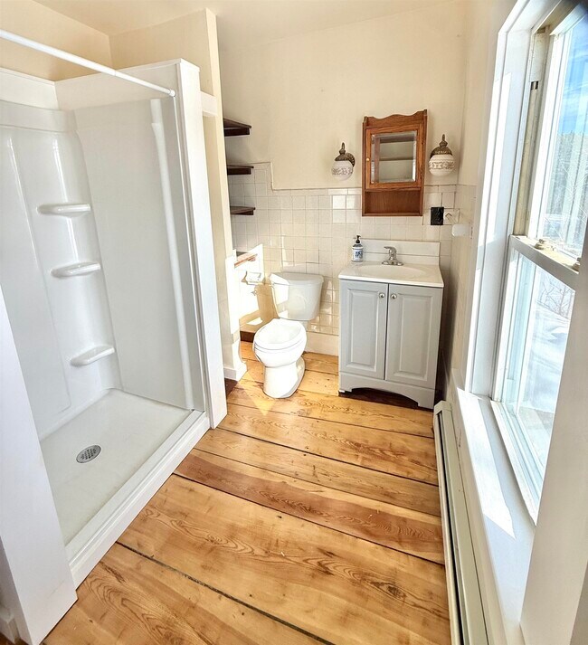 Foto del edificio - 383 Sanborn Rd