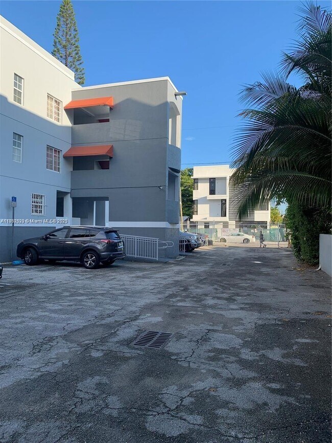 Foto del edificio - 519 SW 2nd St