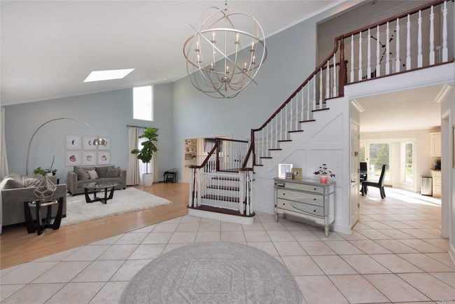 Building Photo - 3 Cabriolet Ln