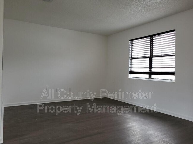 Foto del edificio - 2092 Lenoa Ln