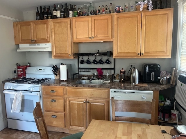 kitchen - 37 Center St
