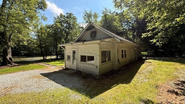 Building Photo - 629 Portage Lakes Drive