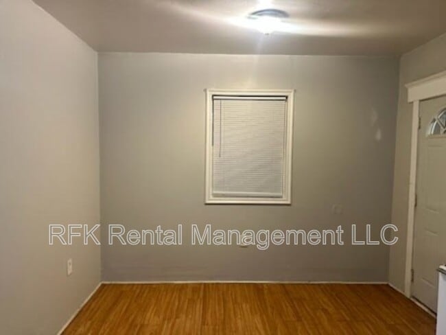 Foto del edificio - 802 N Gray St