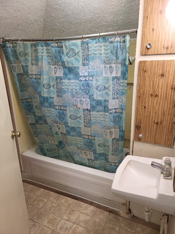 Foto del edificio - 242 Oakwood St