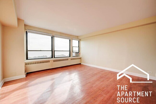 Building Photo - 4180 N Marine Dr