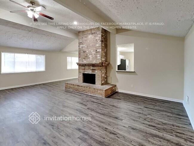 Foto del edificio - 2622 Broomsedge Dr