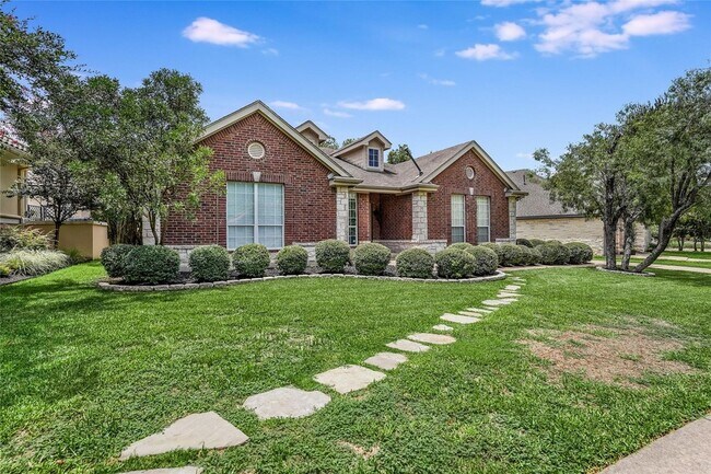 Building Photo - 4807 Interlachen Ln