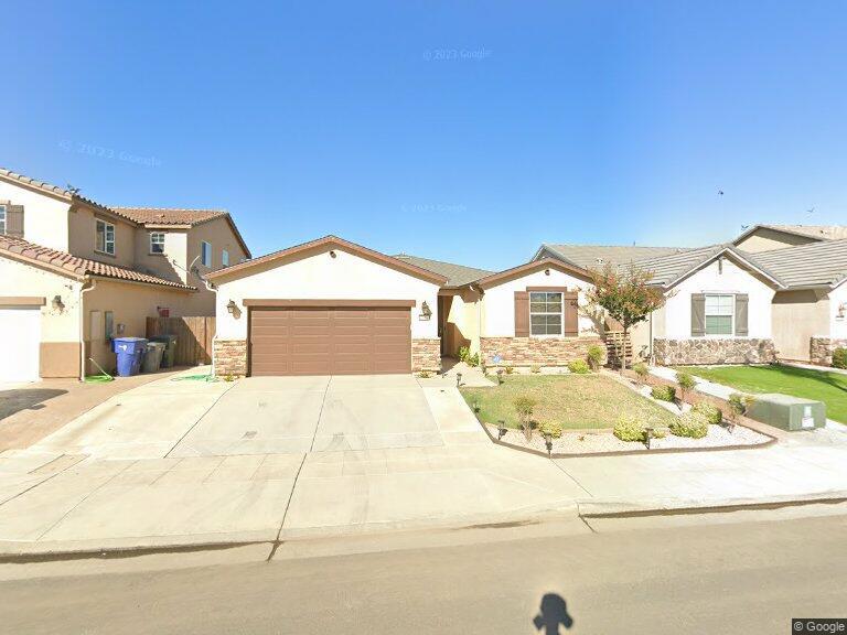 Primary Photo - 7093 N La Paz Ave